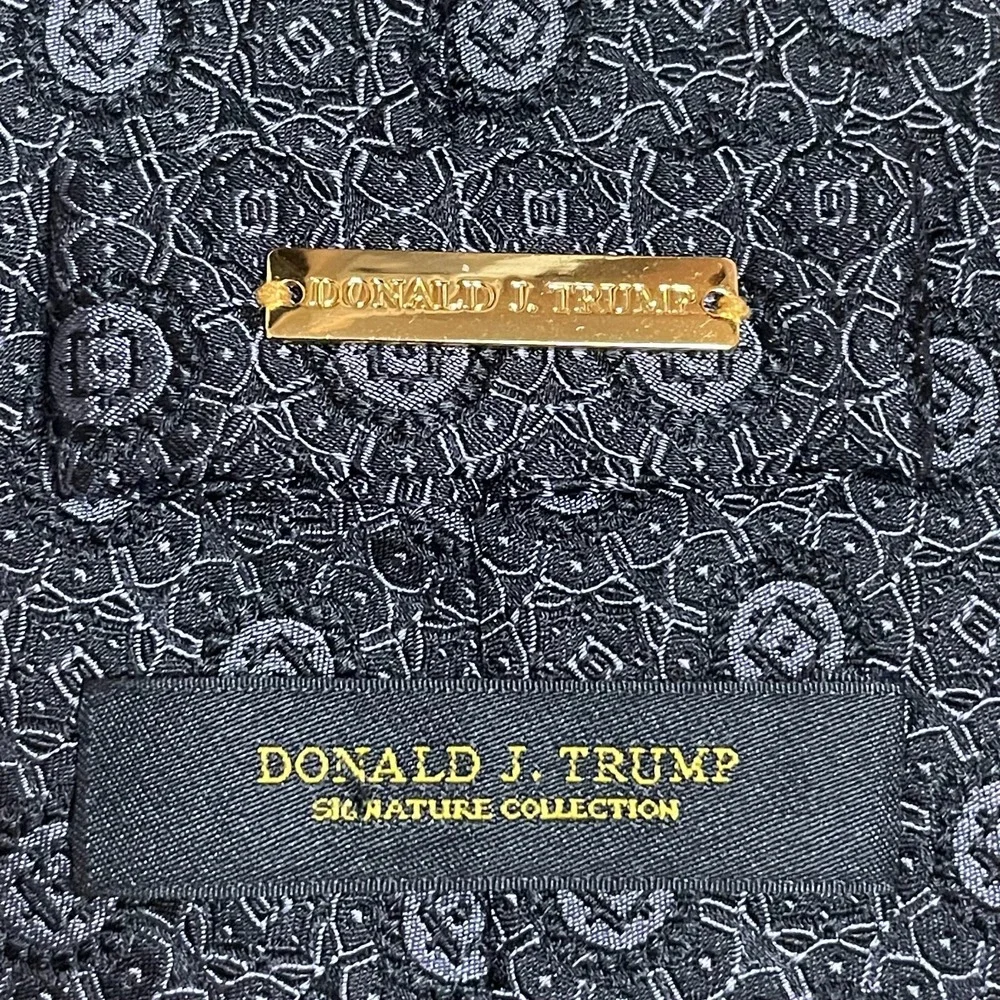 Donald Trump Signature Collection Necktie Black Gray Print‎ Silk Executive 4x58